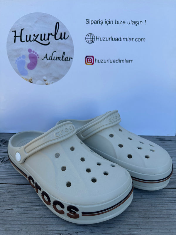 Krem Çift Renk Yandan Yazılı Crocs Unisex Terlik
